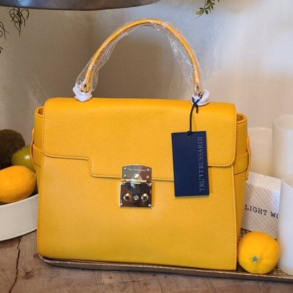 New with Tags Tru Trussardi Yellow Handbag - Picture 1 of 16